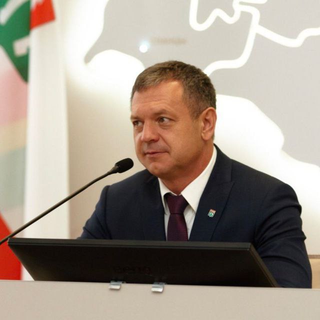 Глава красного
